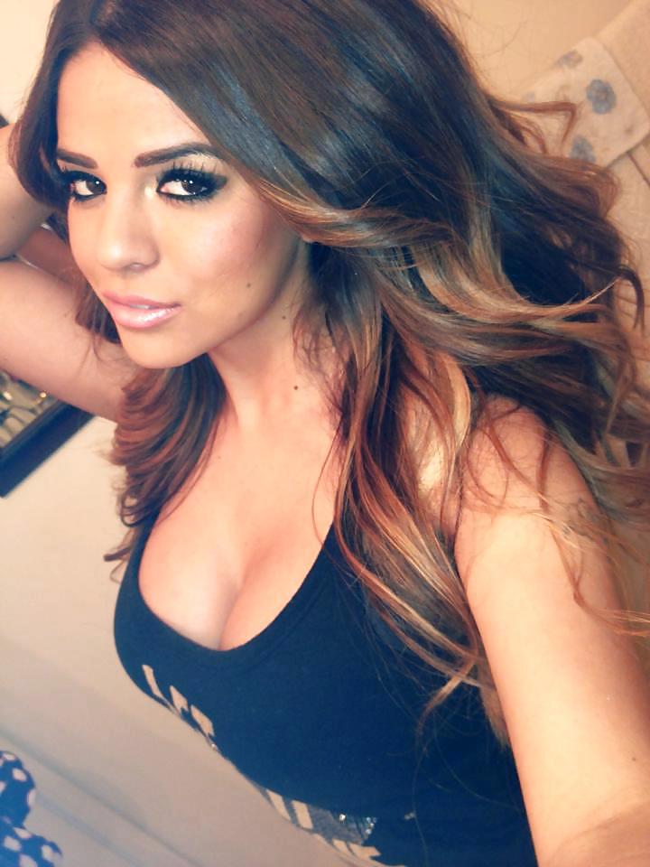Bimbos ii
 #18670038