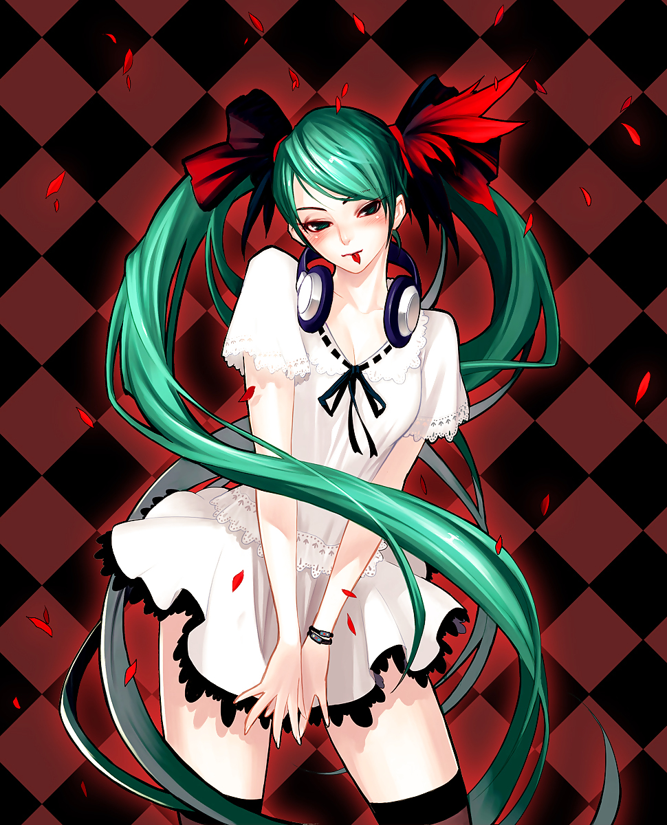 Vocaloid miku hatsune ( ídolo virtual cantando)
 #15752579