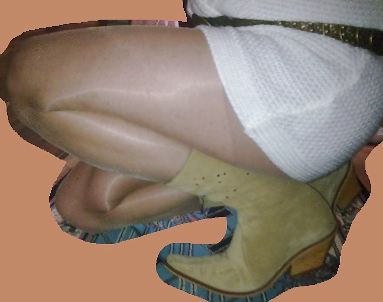 Sexy turkish shemale legs and boots #4090480