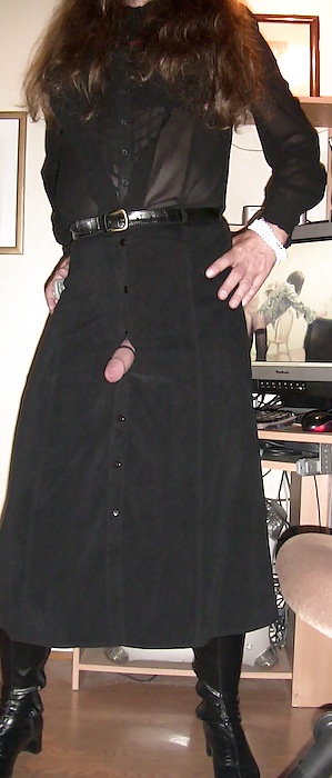 Me crossdressing in black buttonthrough skirt & black blouse #19355224
