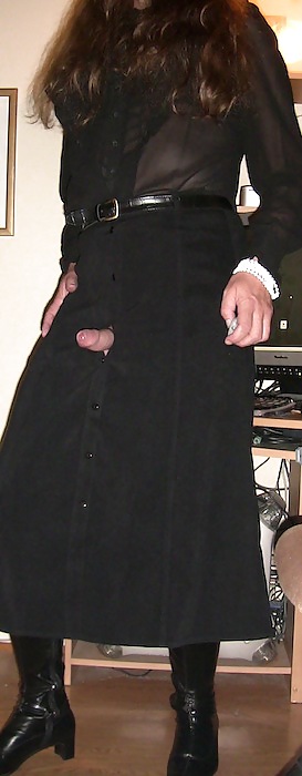 Me crossdressing in black buttonthrough skirt & black blouse #19355236