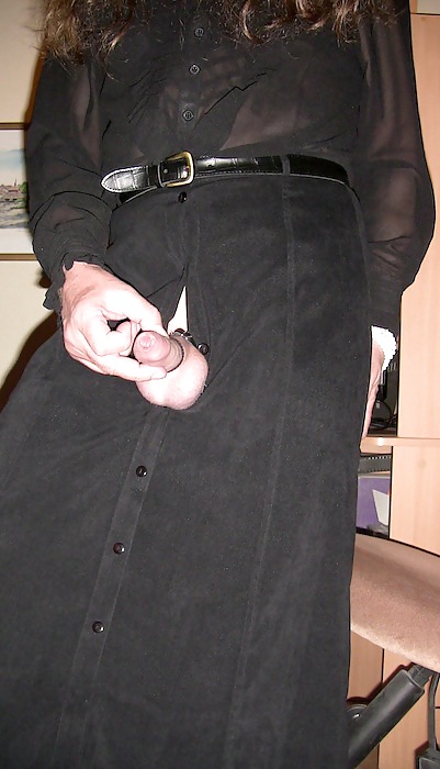 Me crossdressing in black buttonthrough skirt & black blouse #19355241