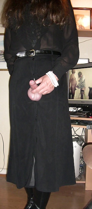 Me crossdressing in black buttonthrough skirt & black blouse #19355251