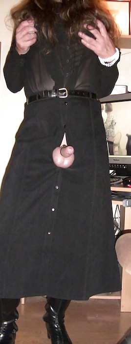 Me crossdressing in black buttonthrough skirt & black blouse #19355255