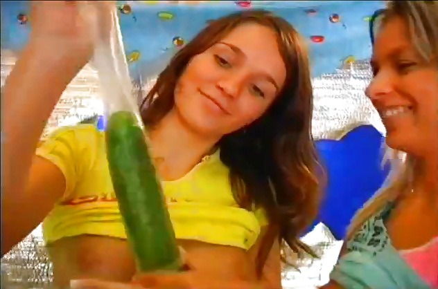 Girlz and a cucumber #10872741