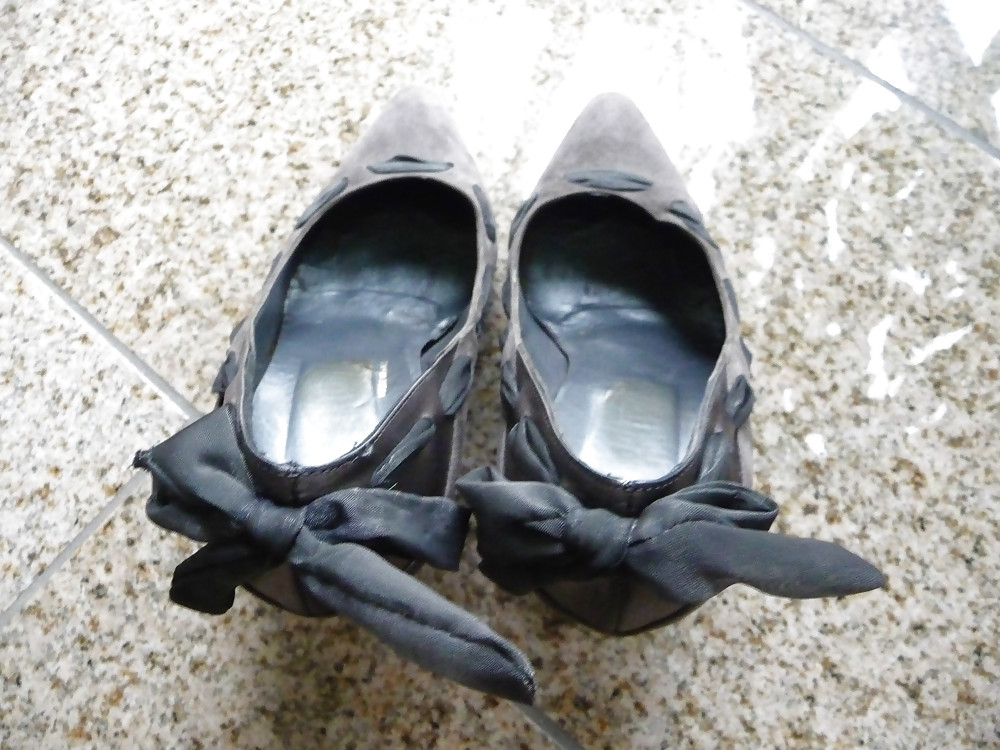 Schuhe meiner nachbarin
 #18408219