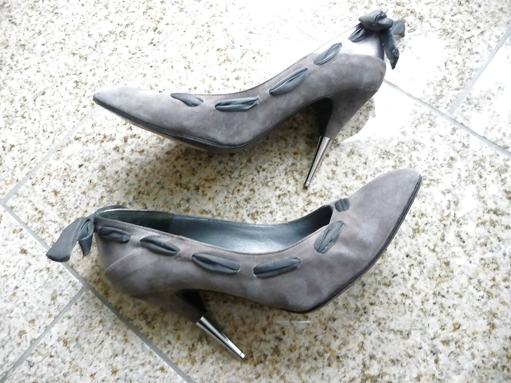 Schuhe meiner nachbarin
 #18408227