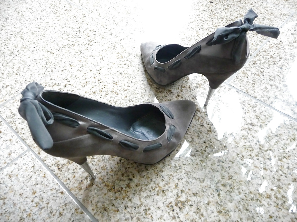 Schuhe meiner nachbarin
 #18408257
