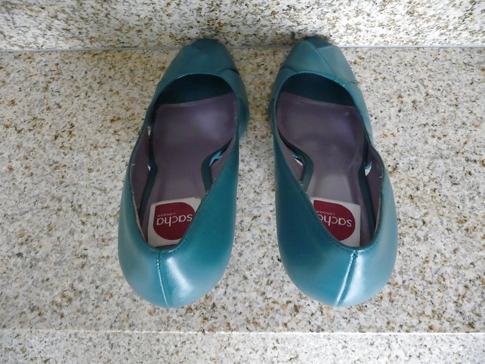 Schuhe meiner nachbarin
 #18408404