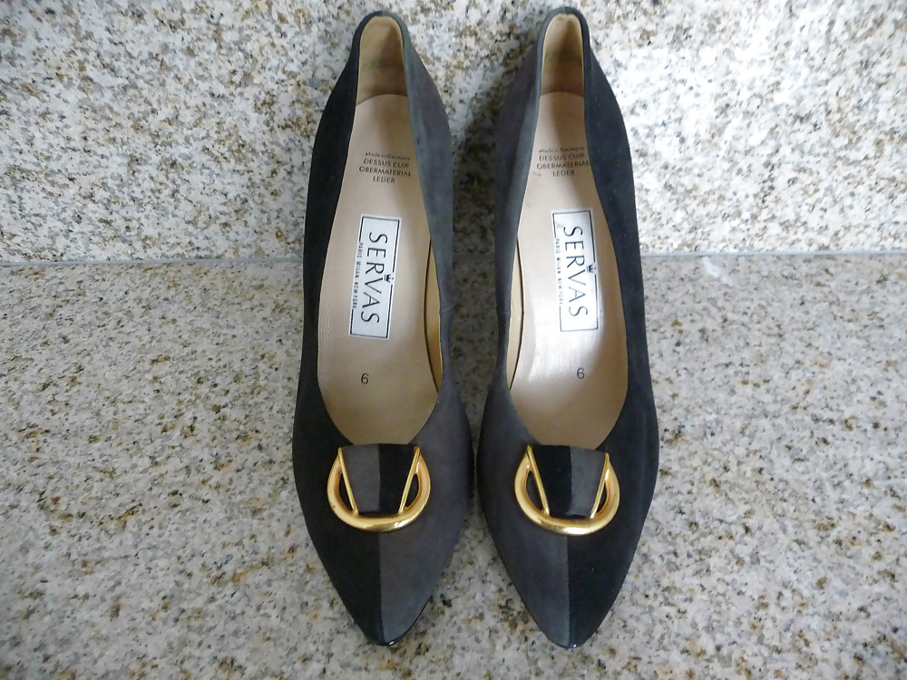 Schuhe meiner nachbarin
 #18408467