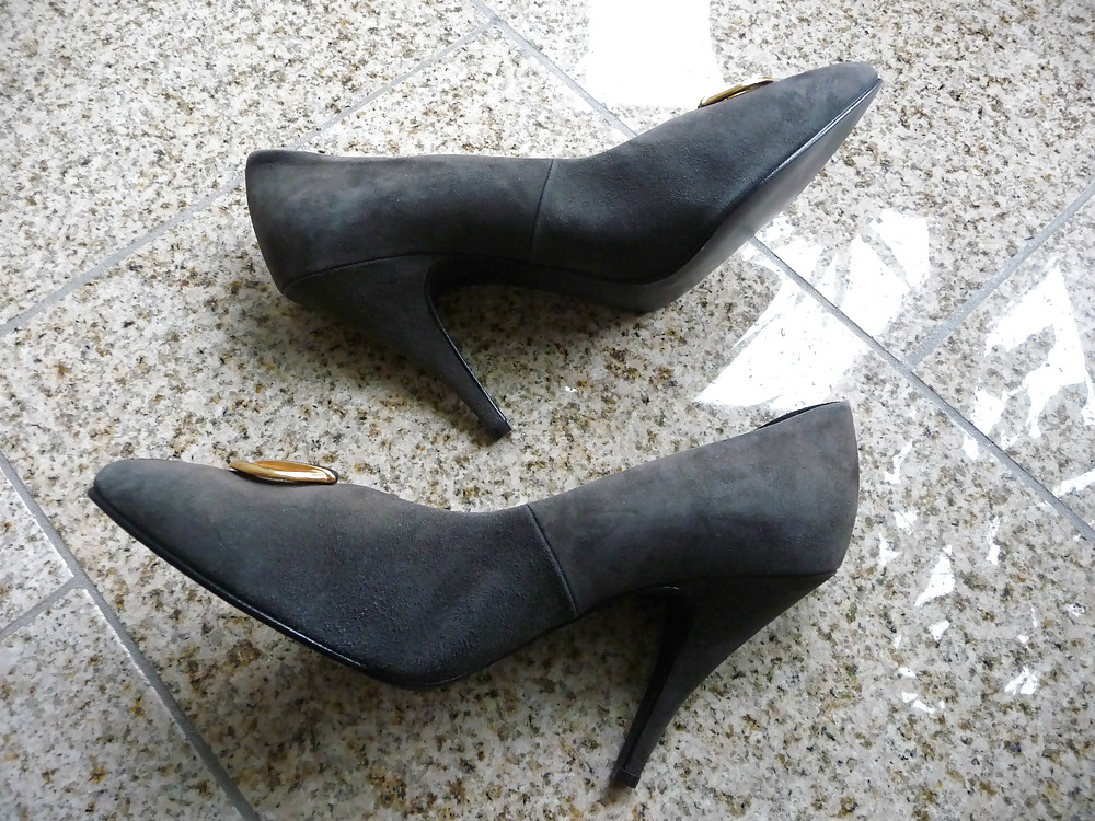 Schuhe meiner nachbarin
 #18408497