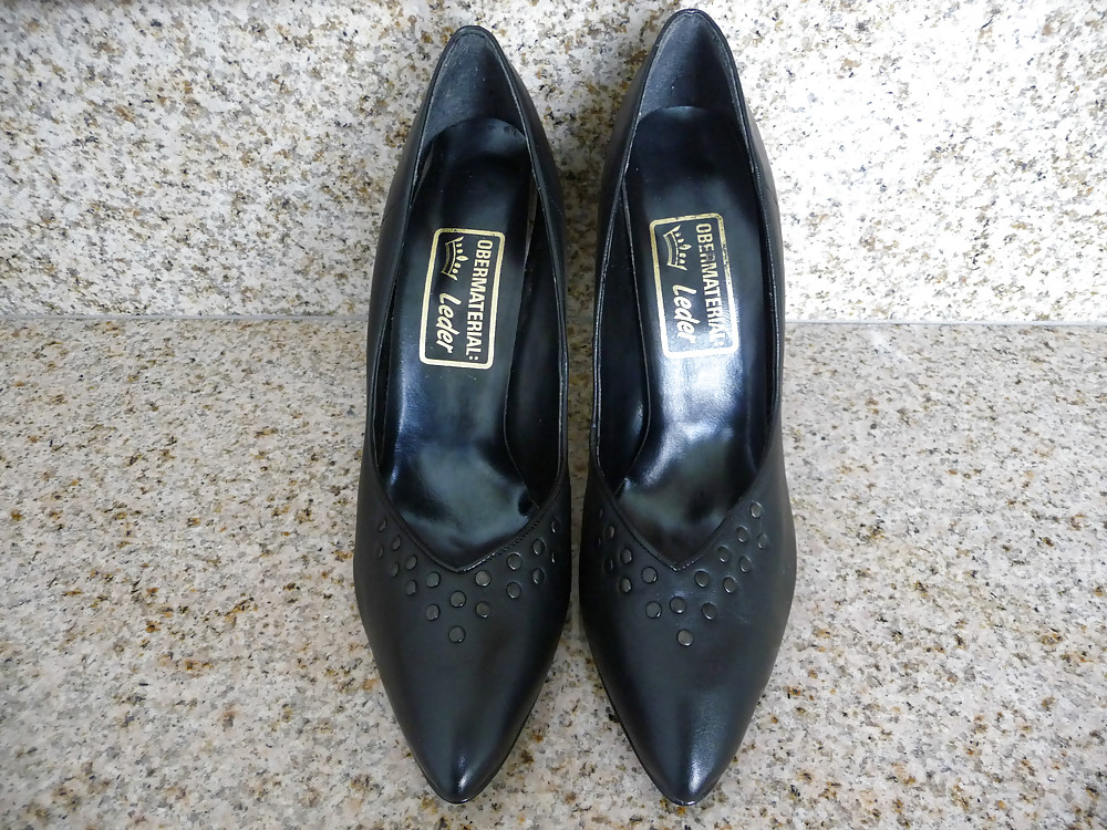 Schuhe meiner nachbarin
 #18408662