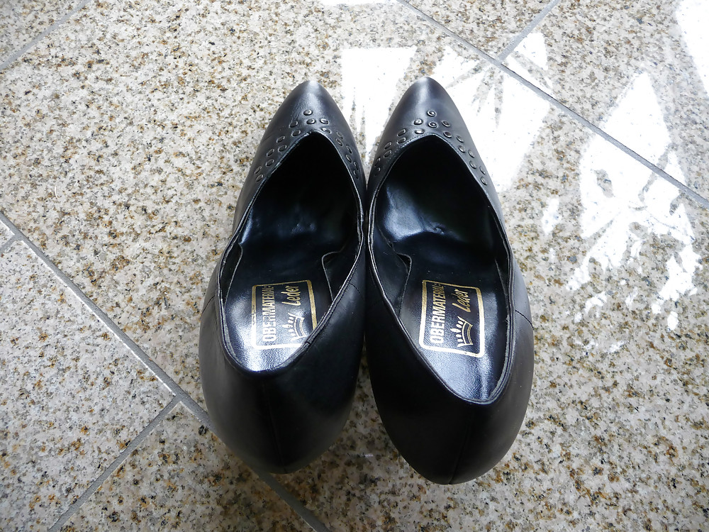 Schuhe meiner nachbarin
 #18408669