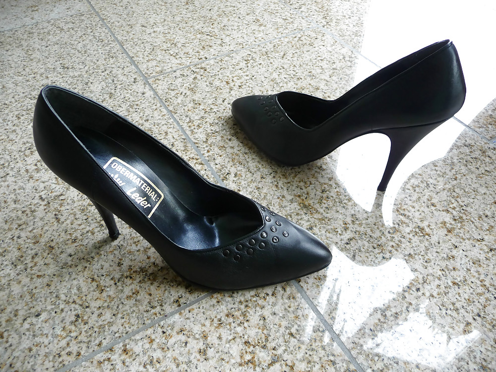 Schuhe meiner nachbarin
 #18408702