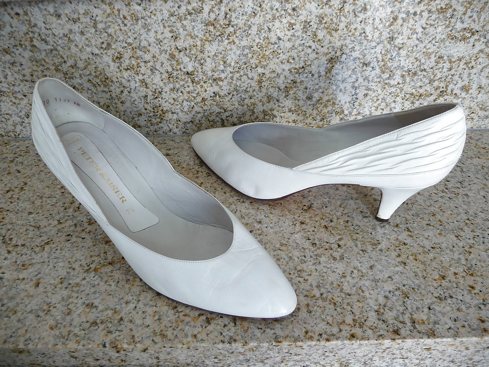 Schuhe meiner nachbarin
 #18408742