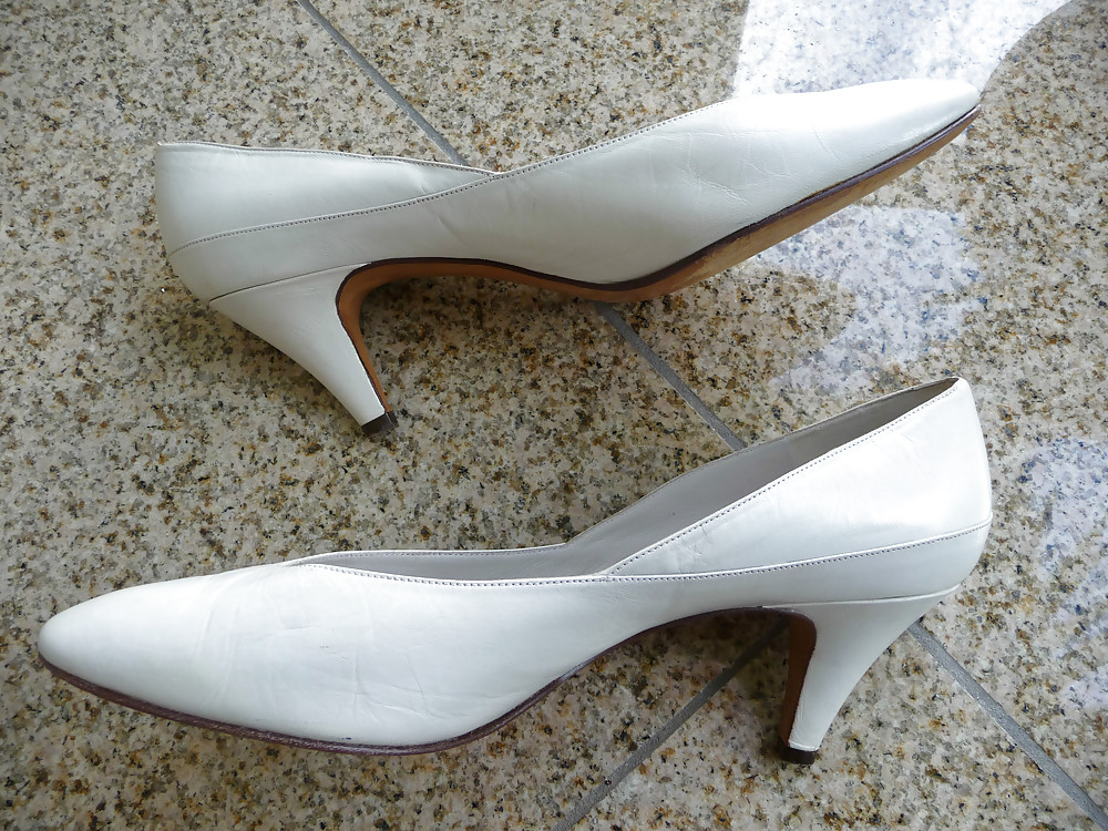 Schuhe meiner nachbarin
 #18408768