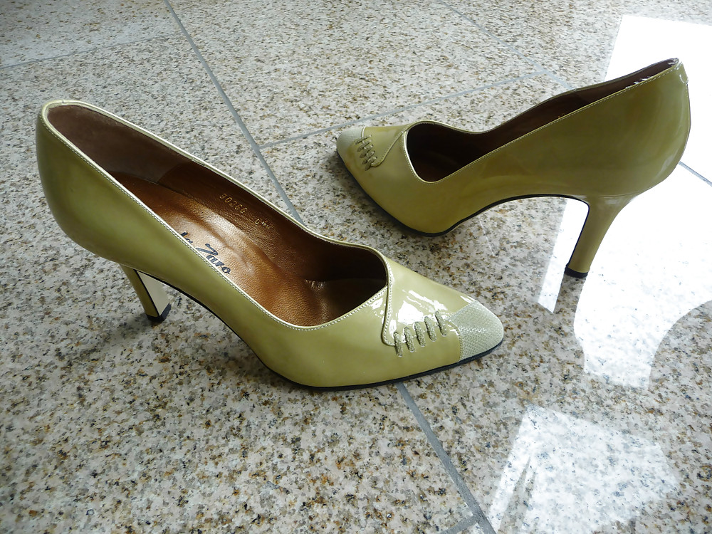 Schuhe meiner nachbarin
 #18408879