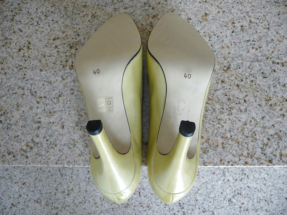 Schuhe meiner nachbarin
 #18408915