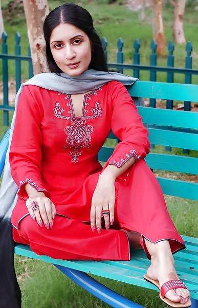 Paki sluts in satin salwar kameez #7896920