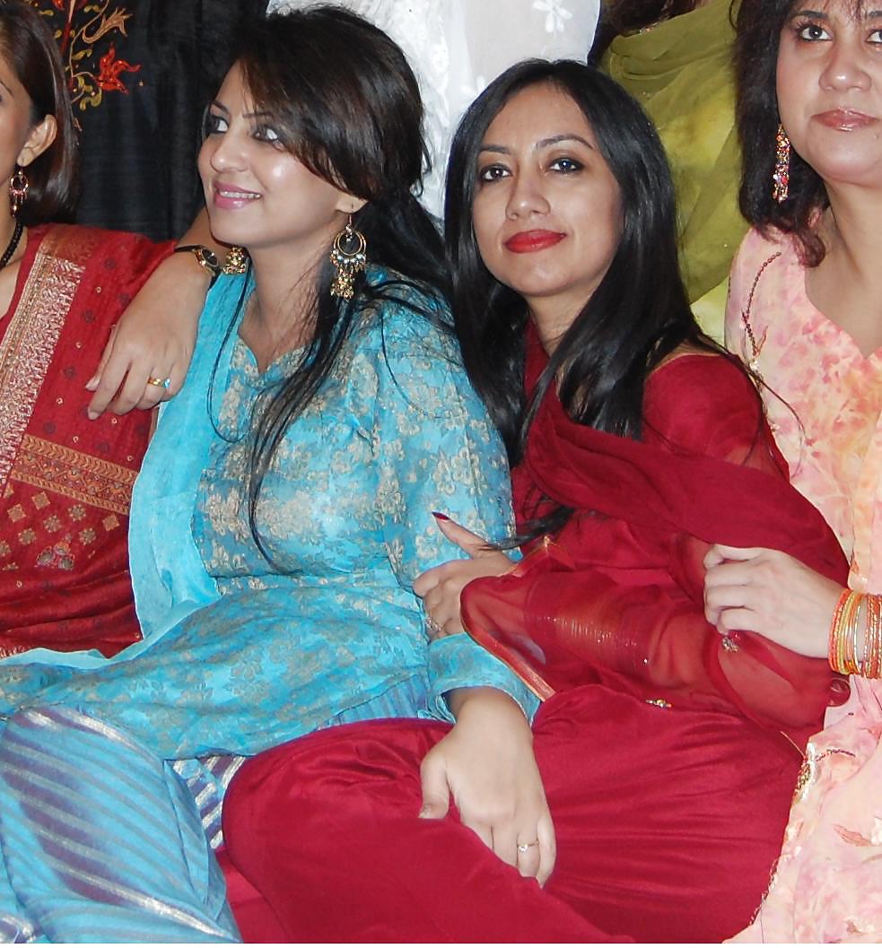 Paki sluts in satin salwar kameez #7896980