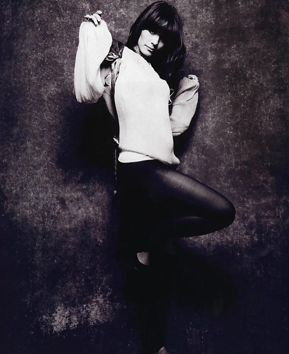 Shannyn sossamon
 #19522718