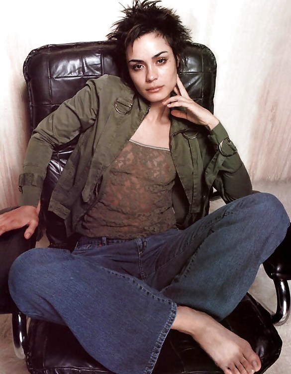 Shannyn sossamon
 #19522762