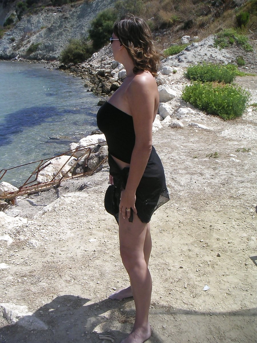 Plantureuse Milf Sur La Plage #5561002