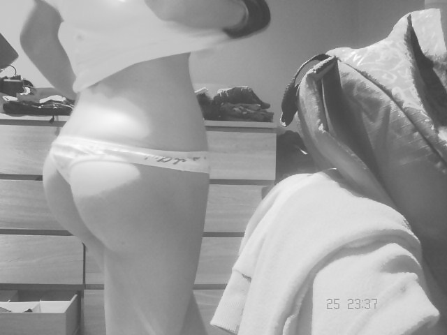 ¡Lindo joven casero fotos secretas 10!
 #1026378