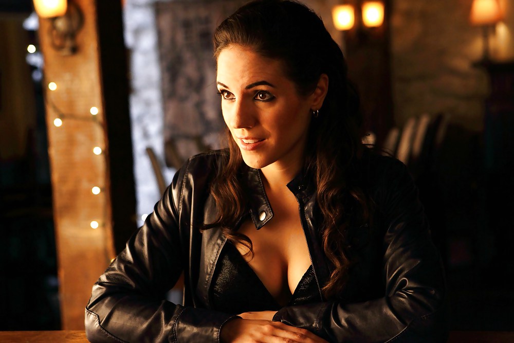 Anna silk - lost girl
 #17888001