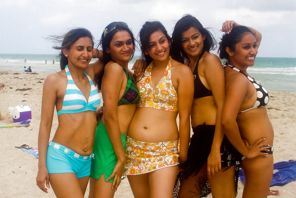 Rare sweet girls in saree and bikini: Collected from net #15385358