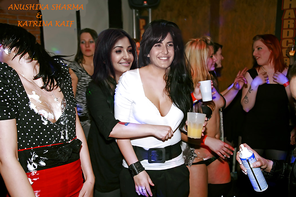 Porno Party - Bollywood Arctress In Partei #13119324