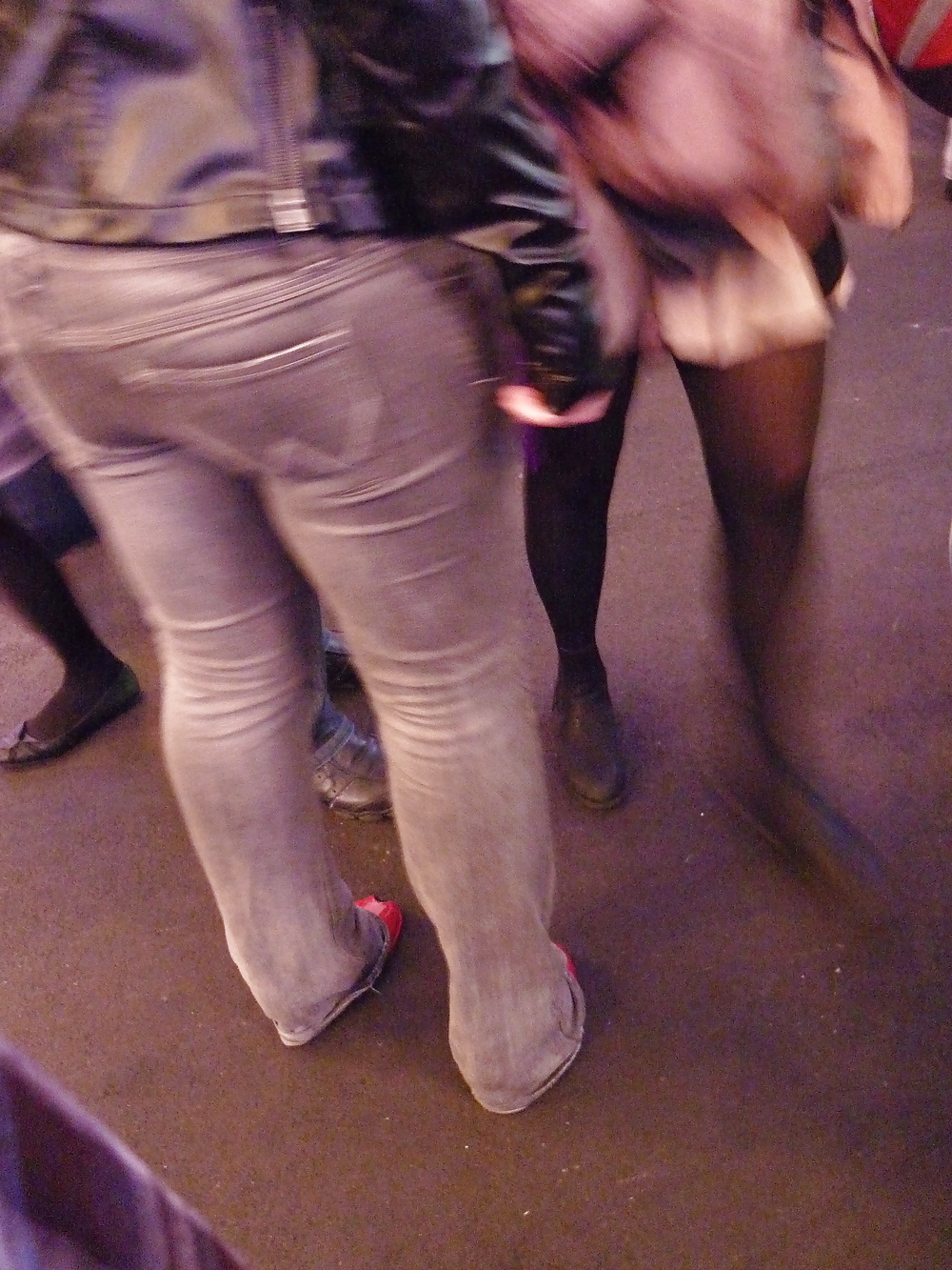 Jambes Voyeur Pix #5928976