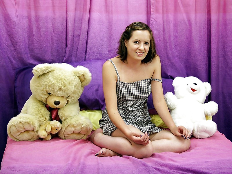 HAIRY GEMMA #3703603