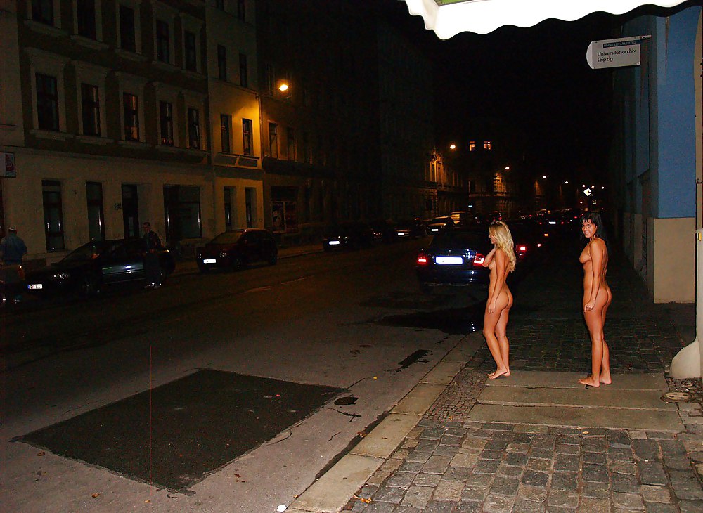 öffentliche Nacktheit Mädchen # 9 #14176046