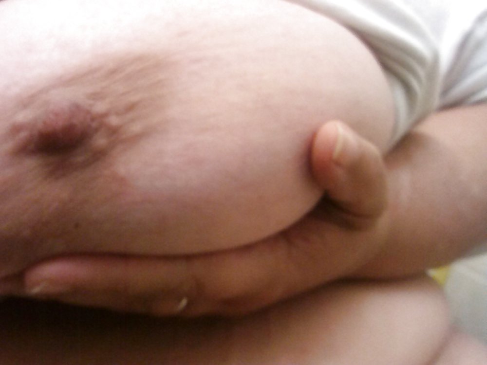 Mi esposa pezones 
 #21646355