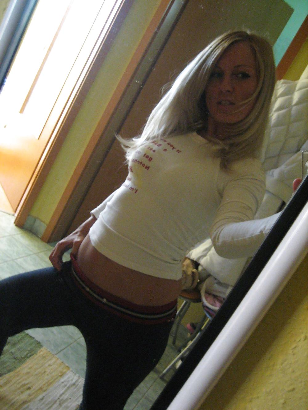 HOT JOSEFINE