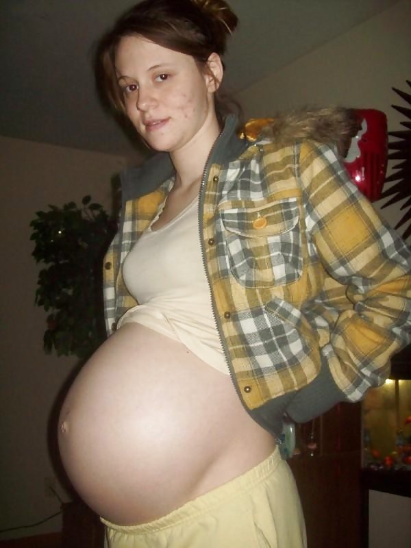 Más jóvenes embarazadas
 #726597