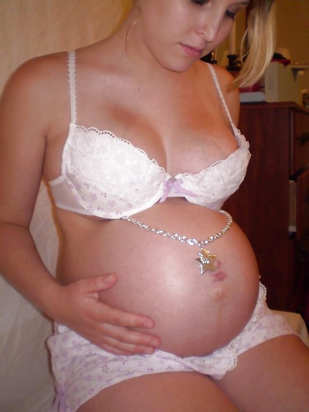 Más jóvenes embarazadas
 #726709