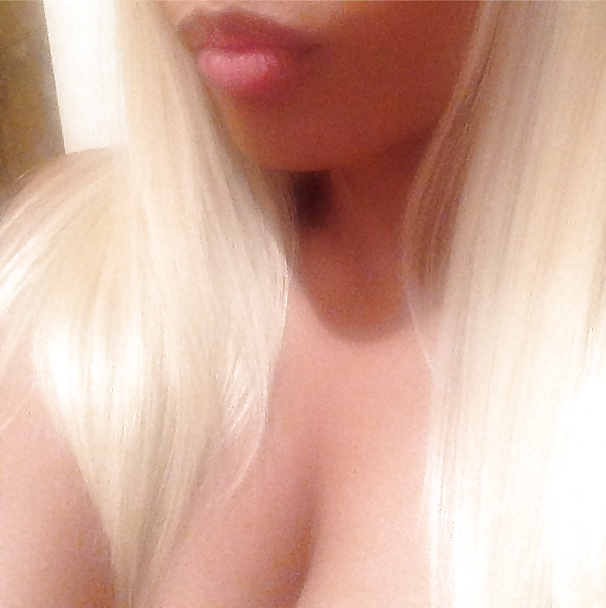 Nicki Minaj Selfshots #22586204