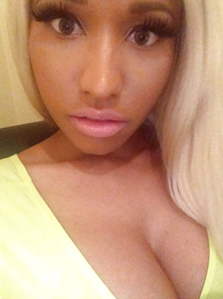 Nicki minajのセルフショット
 #22586212