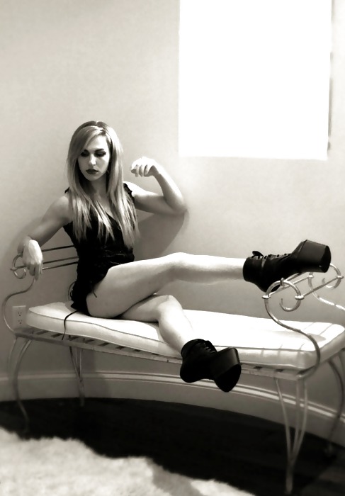 Mundo fetichista...
 #12960091