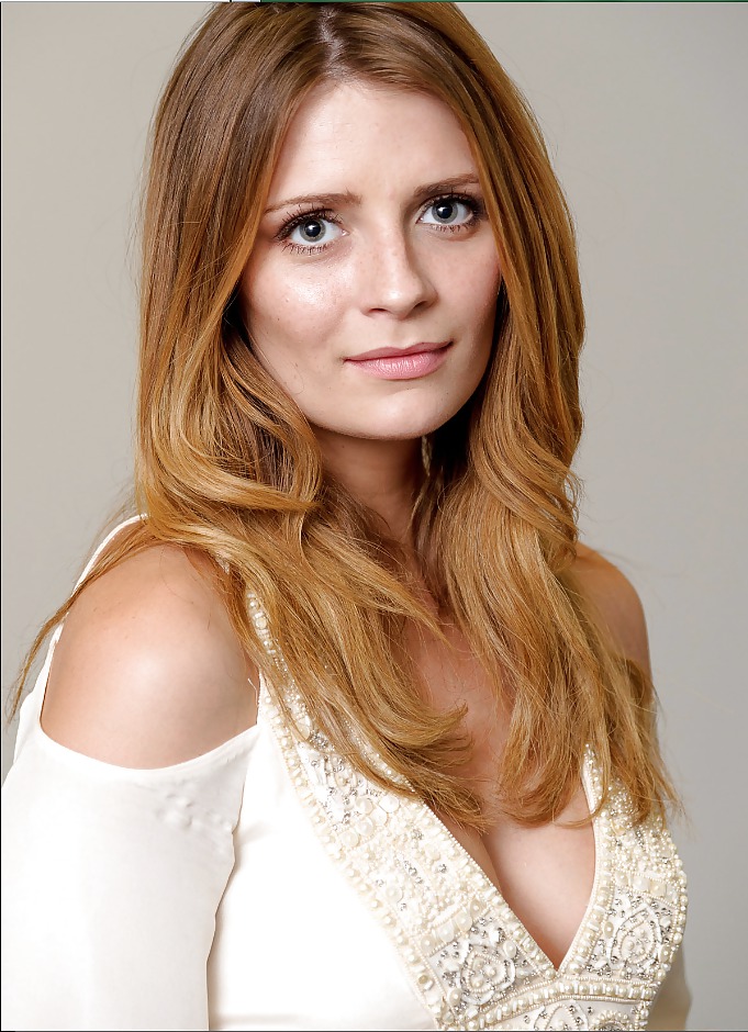 Mischa Barton #13624023