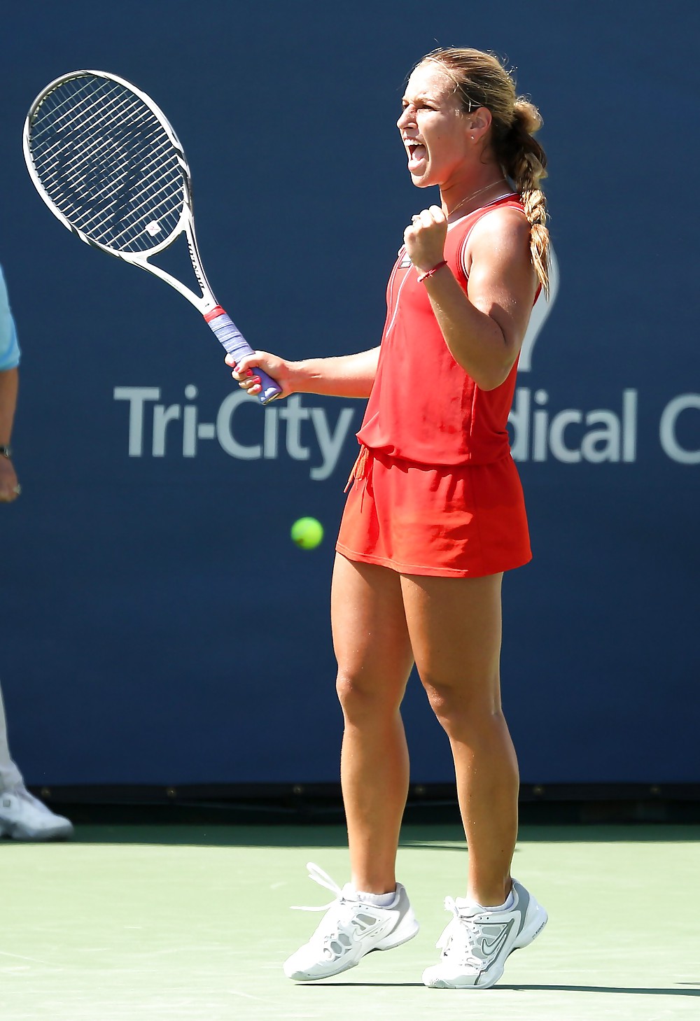 Adorabile tennista dominika cibulkova
 #16472546