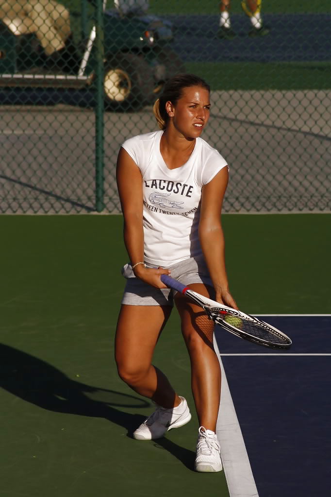 Adorable Tennisspieler Dominika Cibulkova #16472755