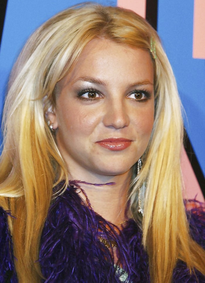 Britney Spears #19020119