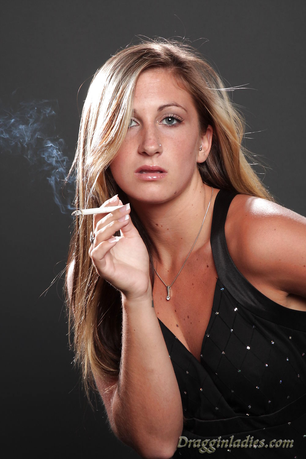 Alexis Morgan - Smoking Fetish at Dragginladies #5676350