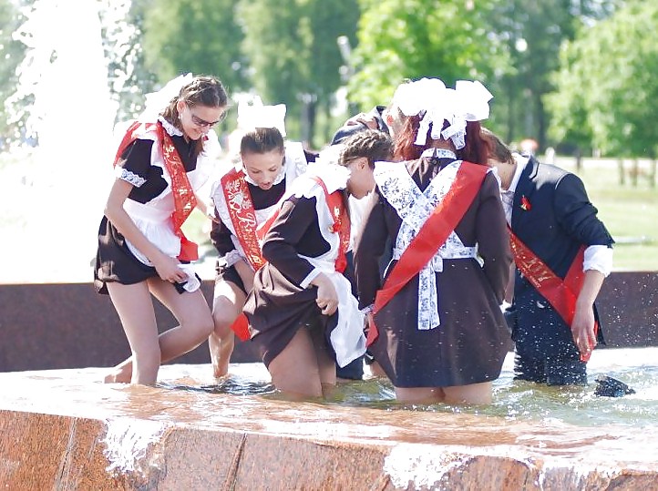 Girls In Water And Fountains #10868791