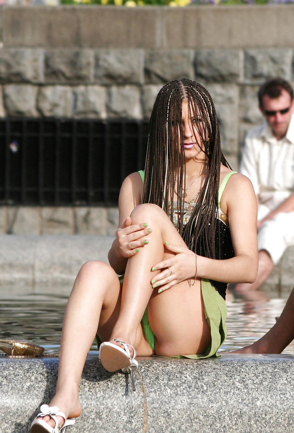 Girls In Water And Fountains #10868907