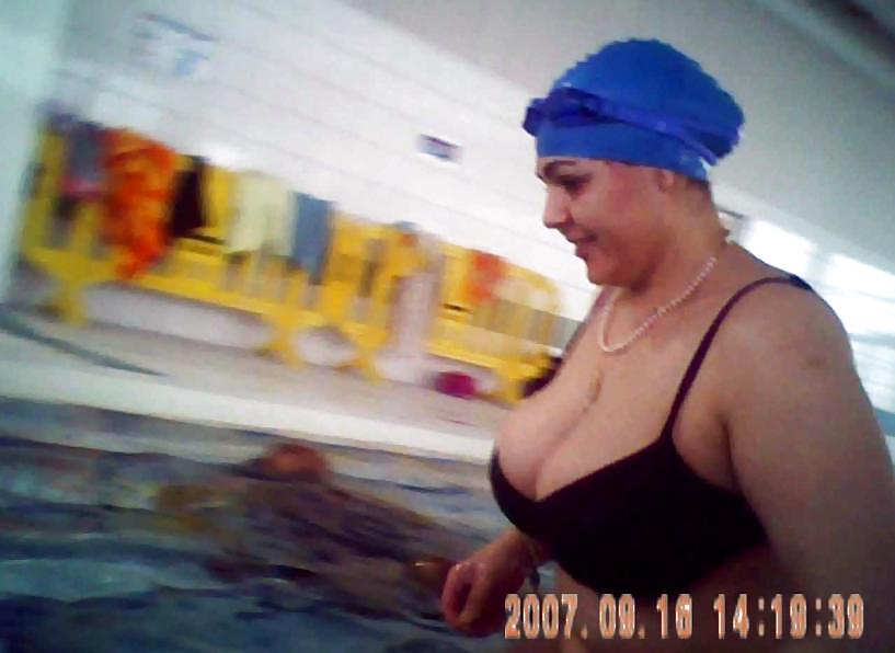 Arab Reifen Big Boobs Swiming #17942046