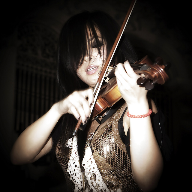 Analiza ching quiero follarte chica violinista
 #12006994